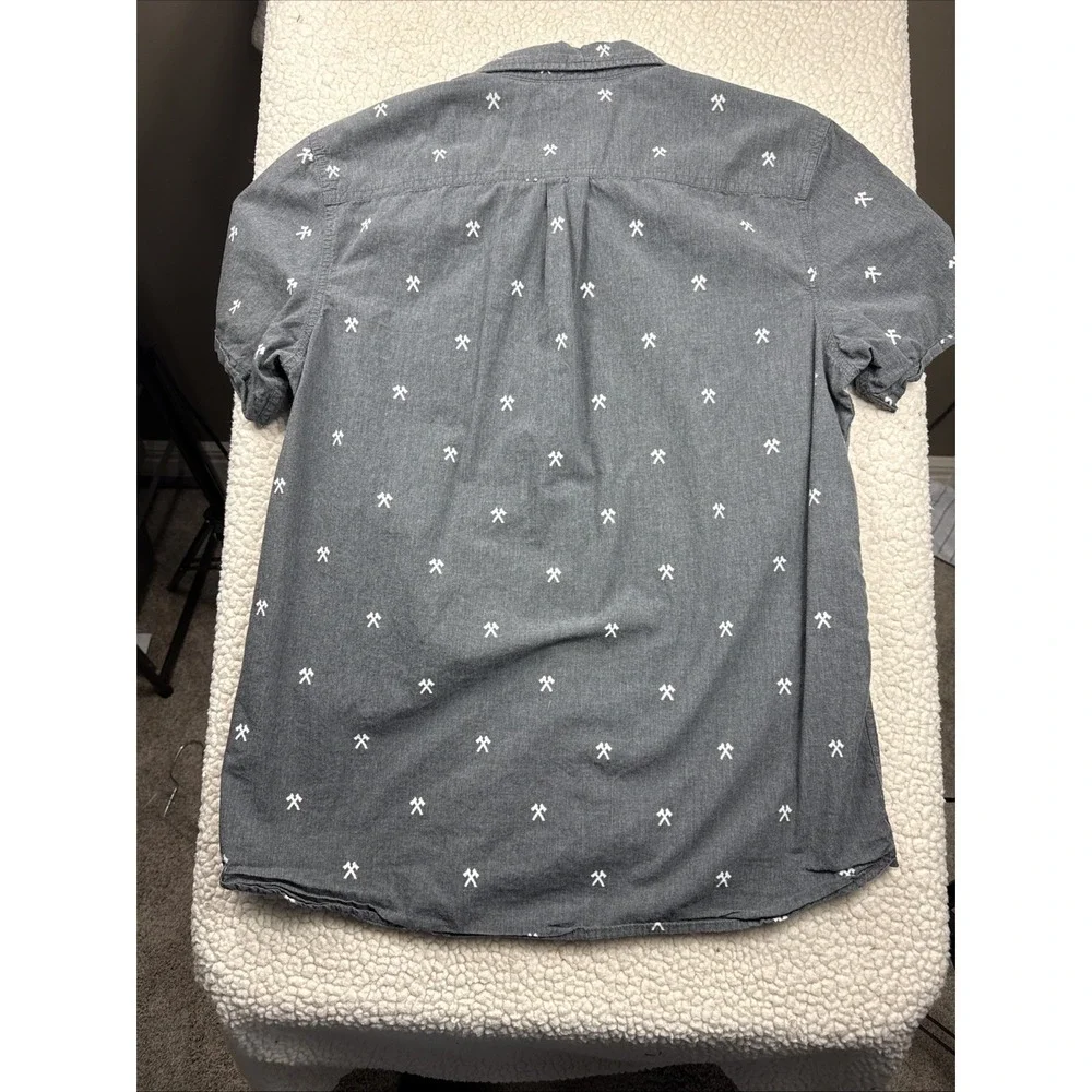 North Face Shirt Mens L Gray/Black Short Sleeve Button Up AOP Axe Outdoor Hiking